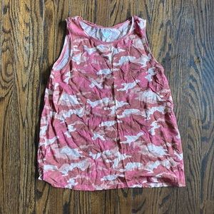 Red camo tank top